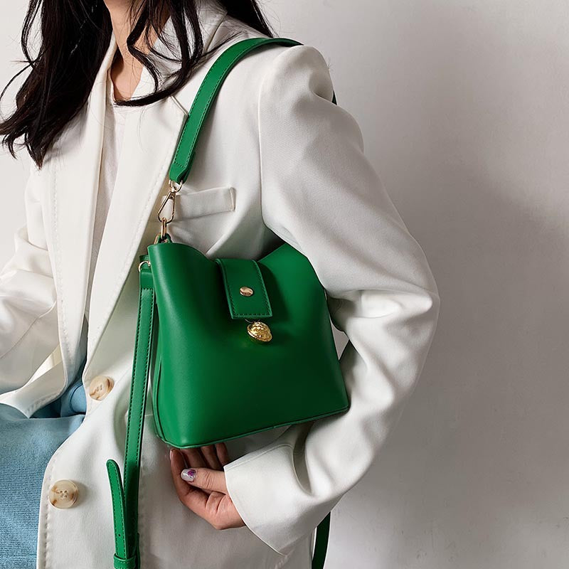 Fashion Single Shoulder Messenger Bag Large Capacity Bucket Bag